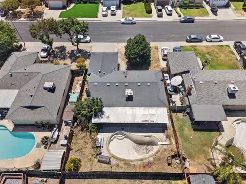 View/Area - 179 W Norwich Ave, Clovis, CA 93612 photo 1 of 2