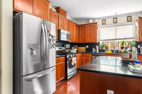 Kitchen - 512 Peach Dr, Chowchilla, CA 93610 photo 1 of 3