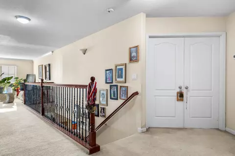 Entry Way - 512 Peach Dr, Chowchilla, CA 93610 photo 5 of 6