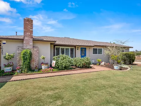 Exterior - 10401 E Bullard Ave, Clovis, CA 93619 photo 5 of 18