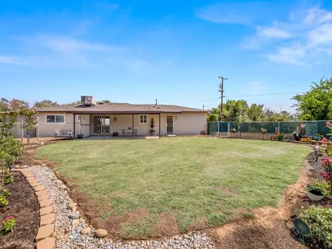 Exterior - 10401 E Bullard Ave, Clovis, CA 93619 photo 9 of 18
