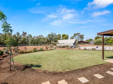 Exterior - 10401 E Bullard Ave, Clovis, CA 93619 photo 6 of 18