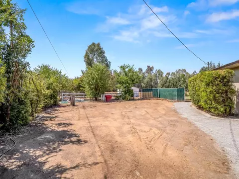 Exterior - 10401 E Bullard Ave, Clovis, CA 93619 photo 11 of 18