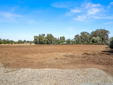 Exterior - 10401 E Bullard Ave, Clovis, CA 93619 photo 18 of 18