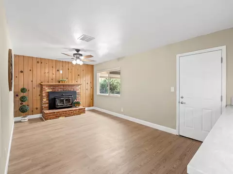 Living - 10401 E Bullard Ave, Clovis, CA 93619 photo 4 of 5