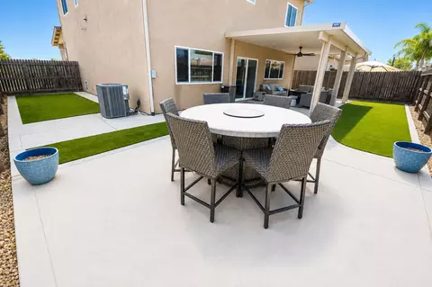Exterior - 4175 Pico Ave, Clovis, CA 93619 photo 2 of 3