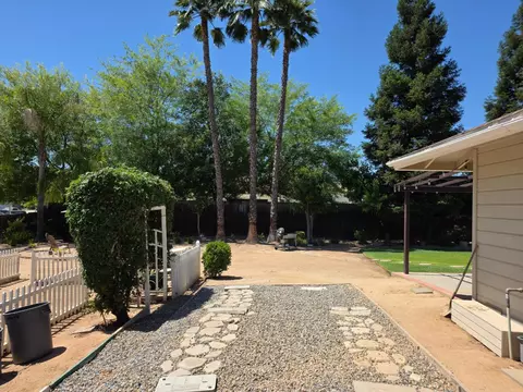Exterior - 18746 Auburn Way, Madera, CA 93638 photo 16 of 16