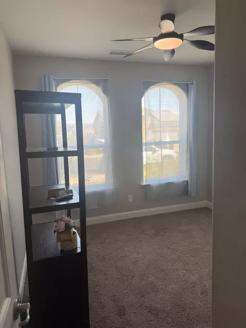 Bedroom - 1187 Ambrosia Ln, Madera, CA 93638 photo 2 of 3