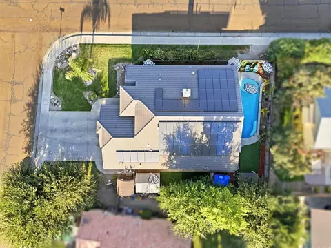View/Area - 1635 E La Vida Ct, Visalia, CA 93292 photo 10 of 10