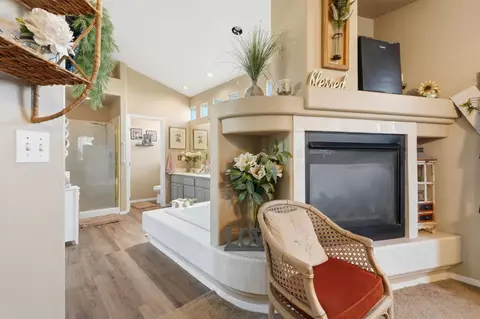 Other - 1635 E La Vida Ct, Visalia, CA 93292 photo 5 of 6