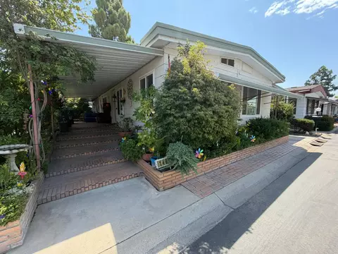 2706 W Ashlan Ave, Fresno, CA 93705