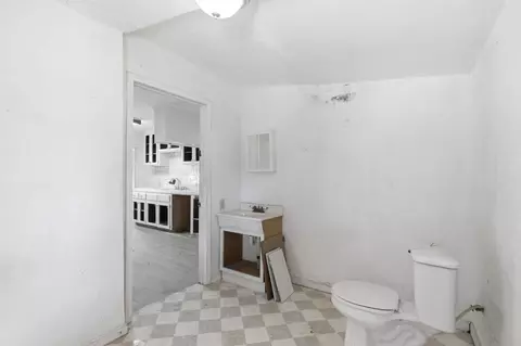 Bath - 14735 Road 28, Madera, CA 93638 photo 1 of 3