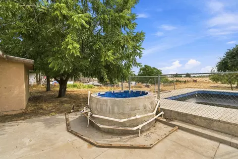 Exterior - 14735 Road 28, Madera, CA 93638 photo 3 of 13
