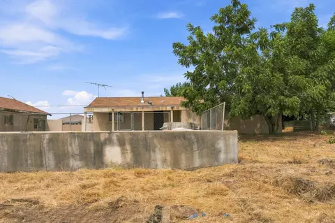 Exterior - 14735 Road 28, Madera, CA 93638 photo 6 of 13