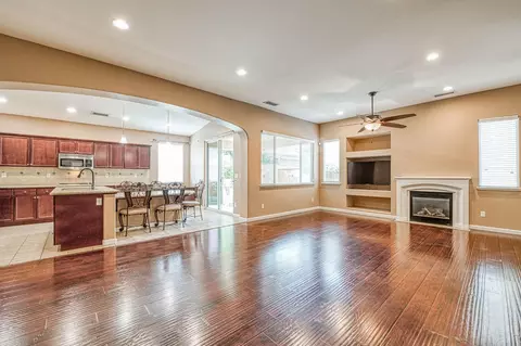 Living - 3748 Salem Ln, Clovis, CA 93619 photo 3 of 3