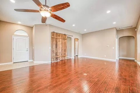 Living - 3748 Salem Ln, Clovis, CA 93619 photo 2 of 3