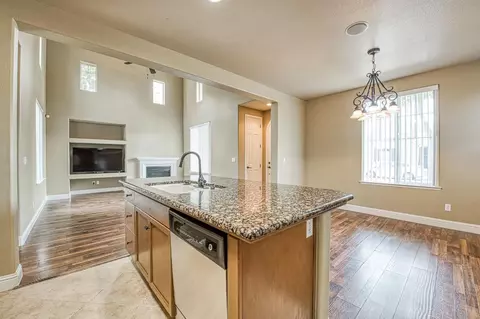 Living - 3859 Richmond Ave, Clovis, CA 93619 photo 4 of 4