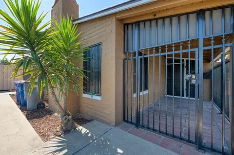 Exterior - 332 E Shields Ave, Fresno, CA 93704 photo 3 of 8