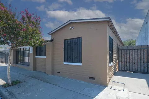 Exterior - 332 E Shields Ave, Fresno, CA 93704 photo 1 of 8