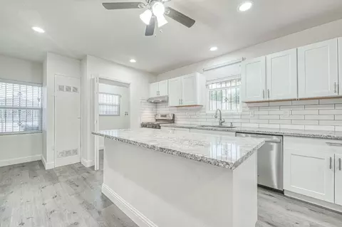 Kitchen - 332 E Shields Ave, Fresno, CA 93704 photo 5 of 5