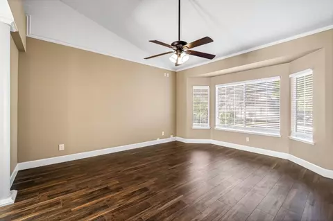 Living - 2034 Wrenwood Ave, Clovis, CA 93611 photo 3 of 10