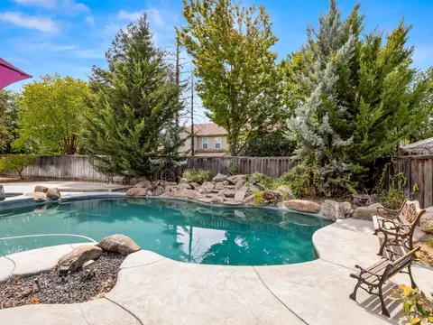Exterior - 11073 E Le Conte Pass Ct, Clovis, CA 93619 photo 9 of 16