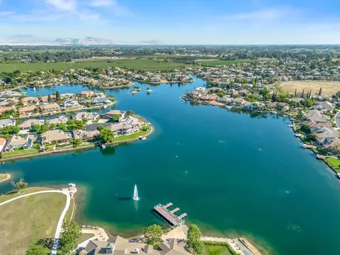 View/Area - 11073 E Le Conte Pass Ct, Clovis, CA 93619 photo 9 of 11
