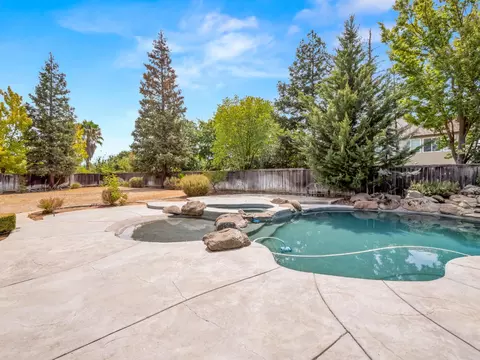 Exterior - 11073 E Le Conte Pass Ct, Clovis, CA 93619 photo 10 of 16