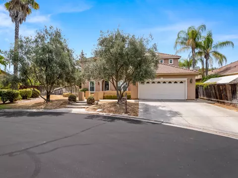 Exterior - 11073 E Le Conte Pass Ct, Clovis, CA 93619 photo 6 of 16