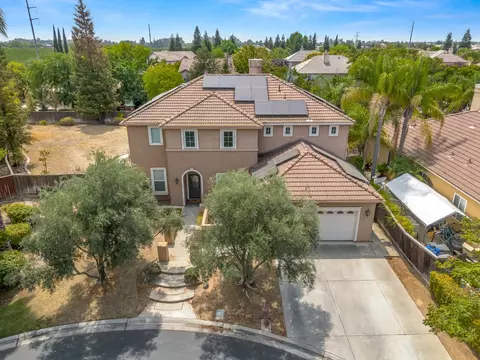 View/Area - 11073 E Le Conte Pass Ct, Clovis, CA 93619 photo 2 of 11