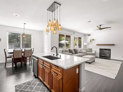 Kitchen - 11073 E Le Conte Pass Ct, Clovis, CA 93619 photo 6 of 6