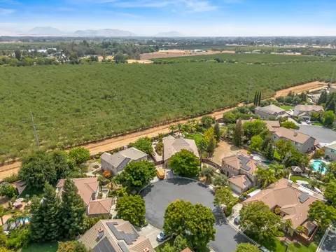 View/Area - 11073 E Le Conte Pass Ct, Clovis, CA 93619 photo 4 of 11