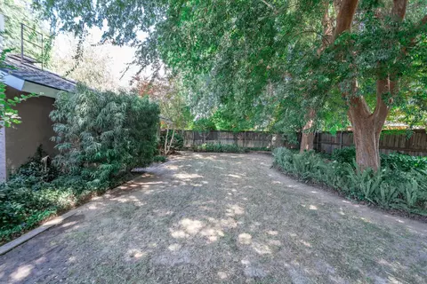Exterior - 708 Chateau Pl, Madera, CA 93637 photo 3 of 8