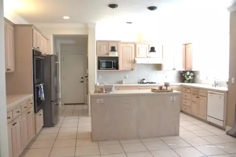 Kitchen - 2419 Eclipse, Fresno, CA 93720 photo 1 of 1