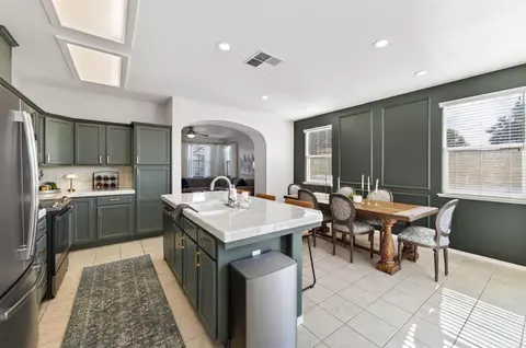 Kitchen - 643 W Madrid Ln, Clovis, CA 93619 photo 3 of 4