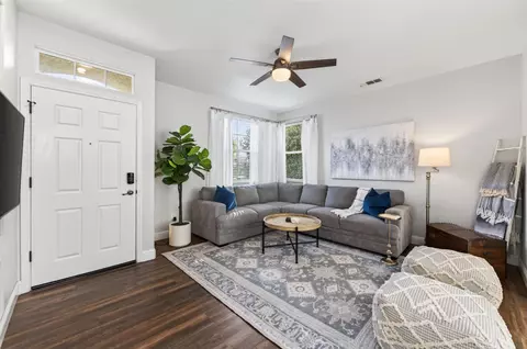 Entry Way - 643 W Madrid Ln, Clovis, CA 93619 photo 2 of 2