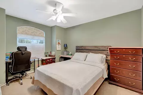 Bedroom - 385 S Thomas Ave, Kerman, CA 93630 photo 1 of 5