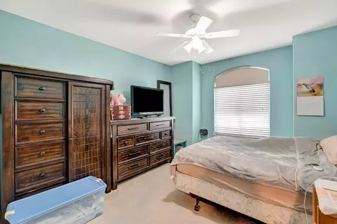 Bedroom - 385 S Thomas Ave, Kerman, CA 93630 photo 3 of 5
