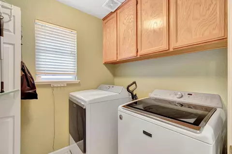 Other - 385 S Thomas Ave, Kerman, CA 93630 photo 5 of 8