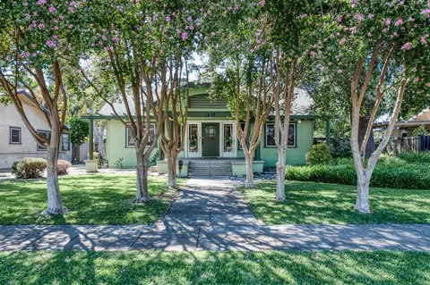 1235 N Arthur Ave, Fresno, CA 93728