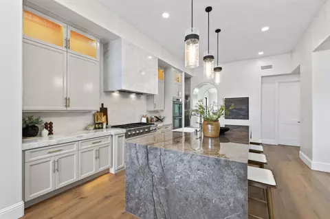 Kitchen - 2387 N Purdue Ave, Clovis, CA 93619 photo 3 of 8