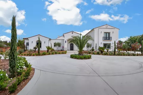Exterior - 2387 N Purdue Ave, Clovis, CA 93619 photo 3 of 22