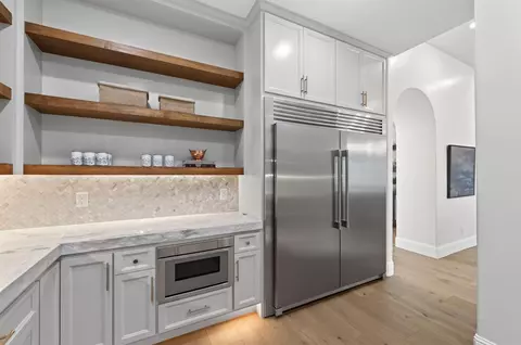 Kitchen - 2387 N Purdue Ave, Clovis, CA 93619 photo 8 of 8