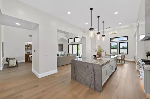 Entry Way - 2387 N Purdue Ave, Clovis, CA 93619 photo 2 of 2