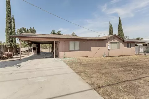 Exterior - 9016 E Dinuba Ave, Selma, CA 93662 photo 3 of 17