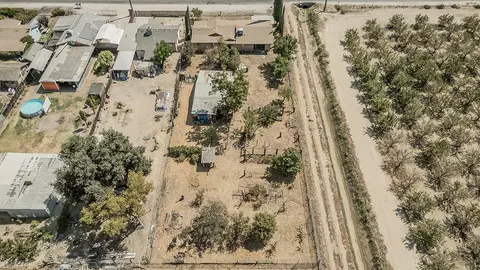 View/Area - 9016 E Dinuba Ave, Selma, CA 93662 photo 12 of 14