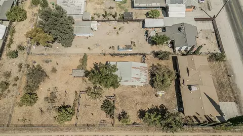 View/Area - 9016 E Dinuba Ave, Selma, CA 93662 photo 6 of 14