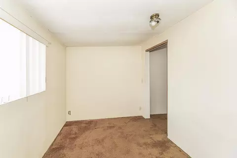 Bedroom - 9016 E Dinuba Ave, Selma, CA 93662 photo 6 of 8