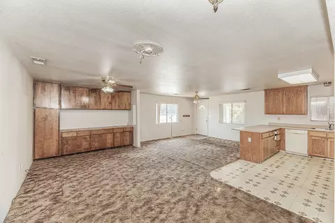 Living - 9016 E Dinuba Ave, Selma, CA 93662 photo 7 of 8