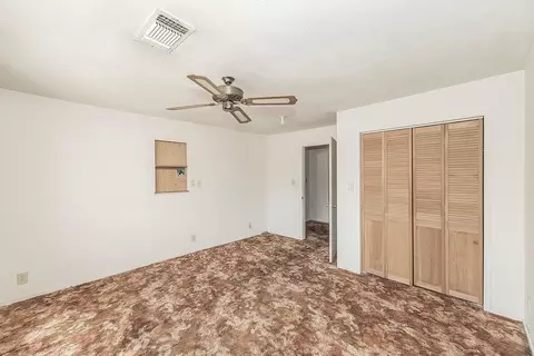 Bedroom - 9016 E Dinuba Ave, Selma, CA 93662 photo 8 of 8